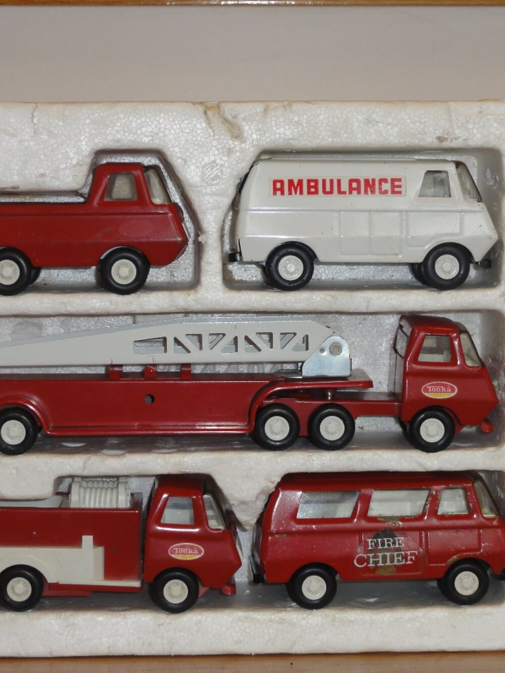 Tiny Tonka Fire Department Gift Set (Set No. 830) 1970's